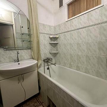 Продаж 3к Квартира Юності проспект