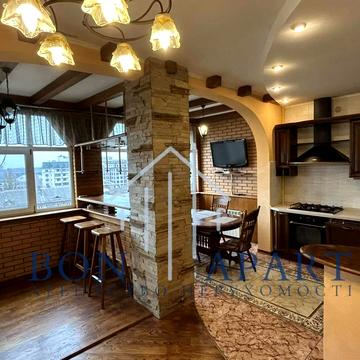 Волоська вул., 50/38