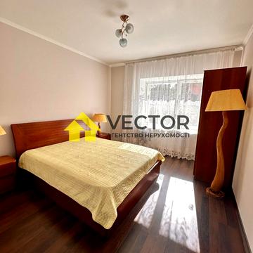 Пилипа Орлика вул. (Паризької Комуни), 24