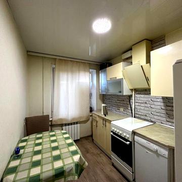 Продам 3к квартиру жм Тополь, 2 дом 28