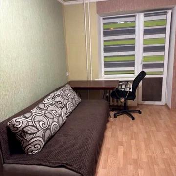 Теофіла Окуневського вул., 1