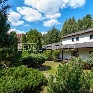 Гореничі будинок 274 м.кв. ділянка 12 соток. Новий ремонт