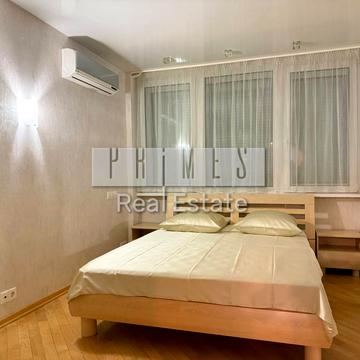 Лесі Українки бульв., 28