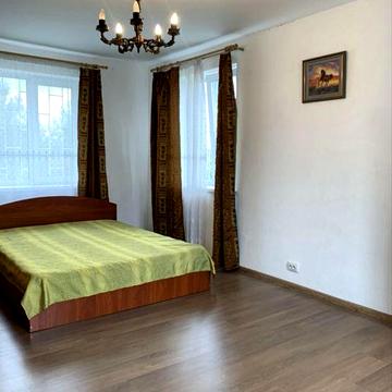 Продається будинок під Києвом!Жилий стан!