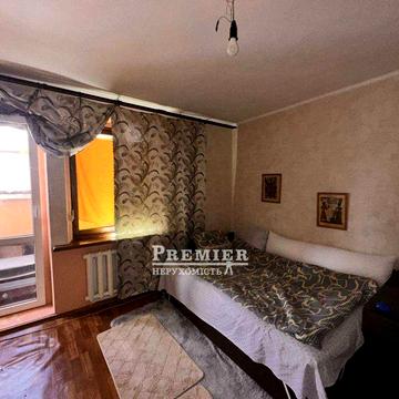 Продам квартиру на Бочарова/В.Великого з ремонтом