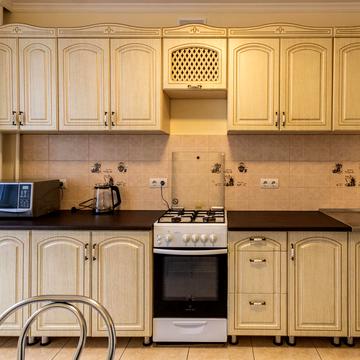 Олександра Довженка вул., 31