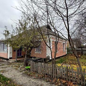 Продам будинок в смт.Рокитне