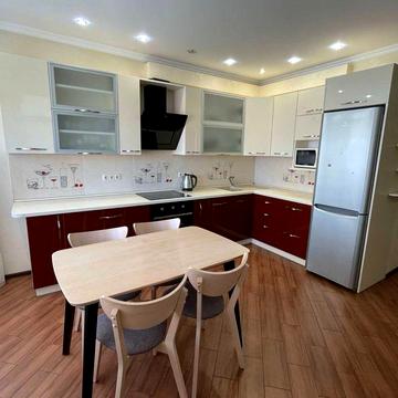 Здається 3х кімн. квартира, поруч метро Позняки