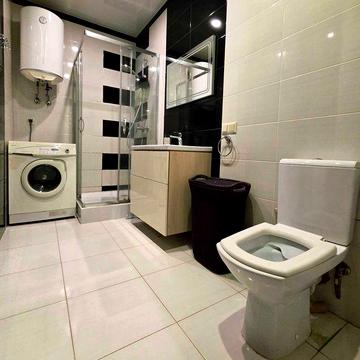 Продам однокомнатную квартиру с ремонтом техникой мебелью