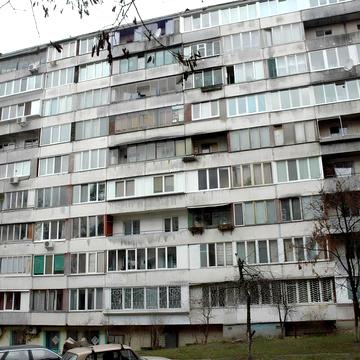 Верховинна вул., 80