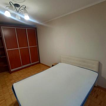 Миколи Бажана просп., 9