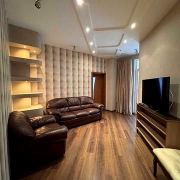 Трьохкімнатна квартира біля парка Перемоги ЖК Гранд парк