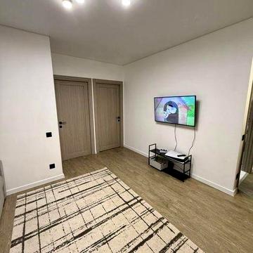 Здам 2-кімнатну квартиру в центрі