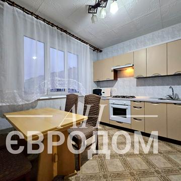 Нескорених вул. (Героїв Праці), 2/48