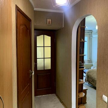 Євгена Тельнова вул., 7