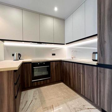 Салютна вул., 2к8