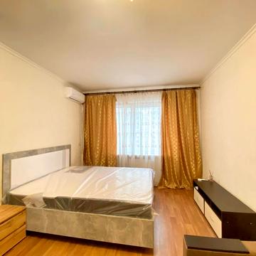 Бориса Гмирі вул., 16