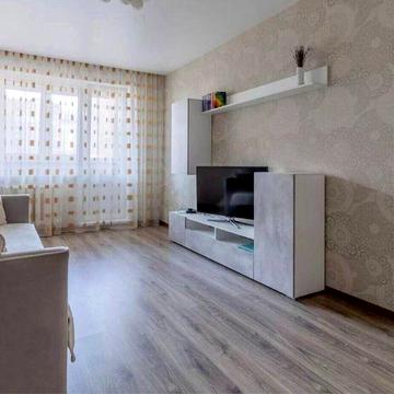 Продається 2-х кімнатна квартира, біля Верхнього Шувару