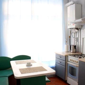 Дерибасівська вул., 10