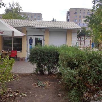 проспект Корабельний, 2