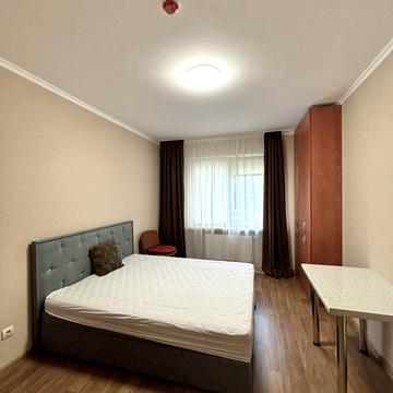 Юлії Здановської вул. (Ломоносова), 81-Б