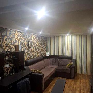 Продаж 2 к квартири пр. Б. Хмельницького 18