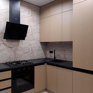 Клубна вул., 10