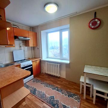 Варшавська вул., 31