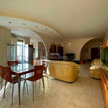 Оренда 3-к квартири з момбосховищем в ЦЕНТРІ по вул. Б.Хмельницького