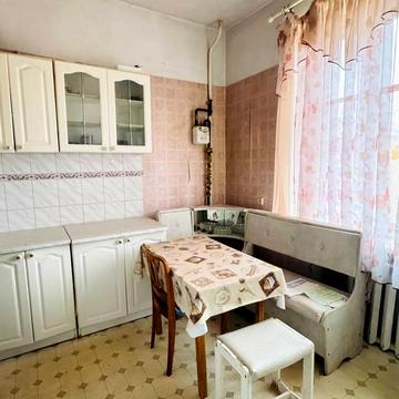 Федора Караманиць вул. (Ватутіна), 18