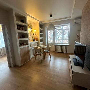 Бастіонна вул., 11