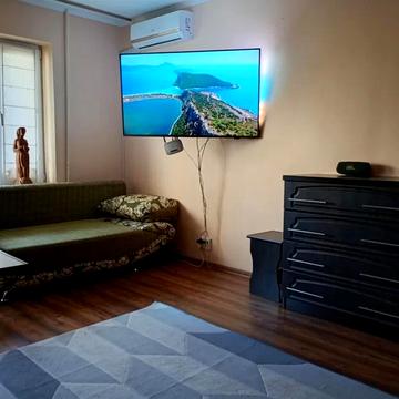 Наталії Ужвій вул., 8-А