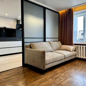 Новокрымська, 4