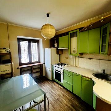 2-кімнатна квартира , р-н вокзалу,, під оренду чи для себе