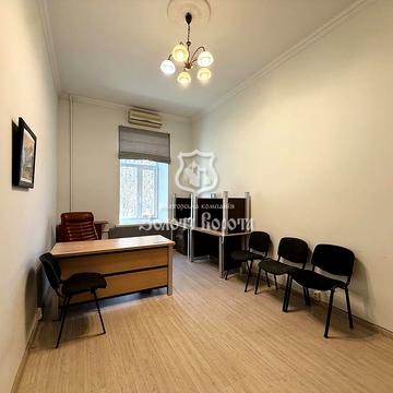 Петра Болбочана вул. (Командарма Каменєва), 4