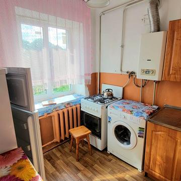 майдан Перемоги пл., 9