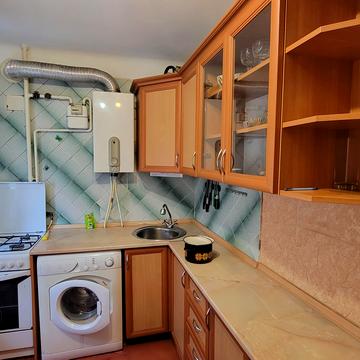 Гоголівська вул., 29