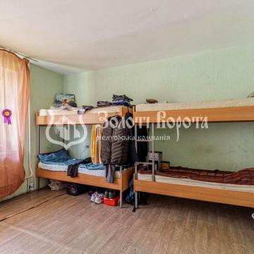 Братиславська вул., 13