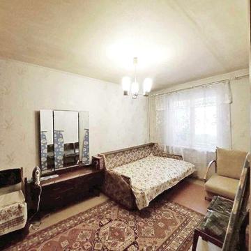 Сдам 2 ком.кв. Разд.комнаты средний этаж Газ АТБ