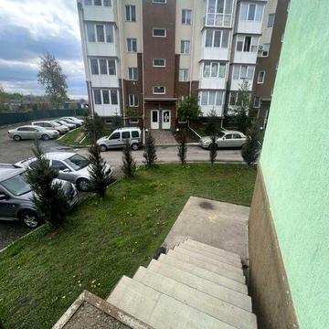 Продам квартиру з власним виходом