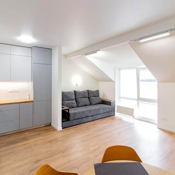 Івана Франка вул., 4б