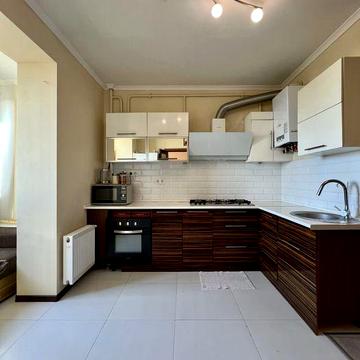 Продаж 1-кім квартира + кухня вітальня у новобудові з ремонтом