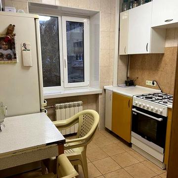 Сдам 2 ком м.Палац Спорту!