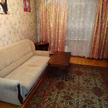 Милославська вул., 17