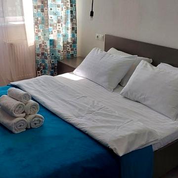 Гарна квартира на поверсі 14