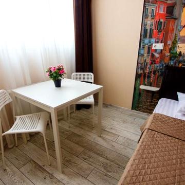 East Residence White