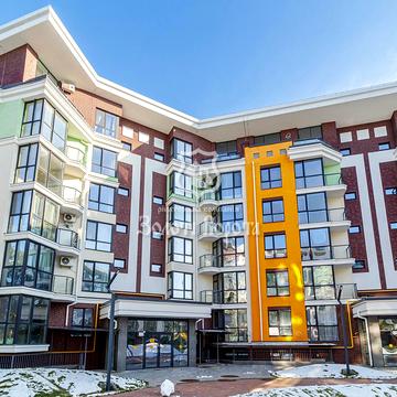 Радистів вул., 40