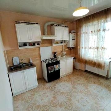 Оренда 1 кім. Вул. Зарічанська