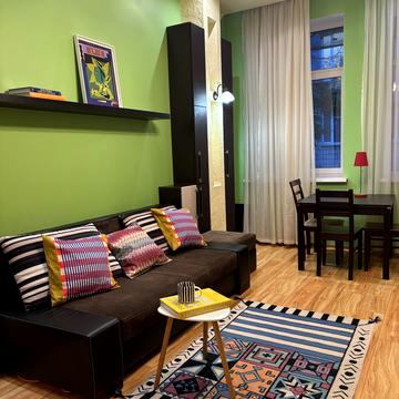 Малопідвальна вул., 21/8