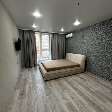 Літературна вул., 10